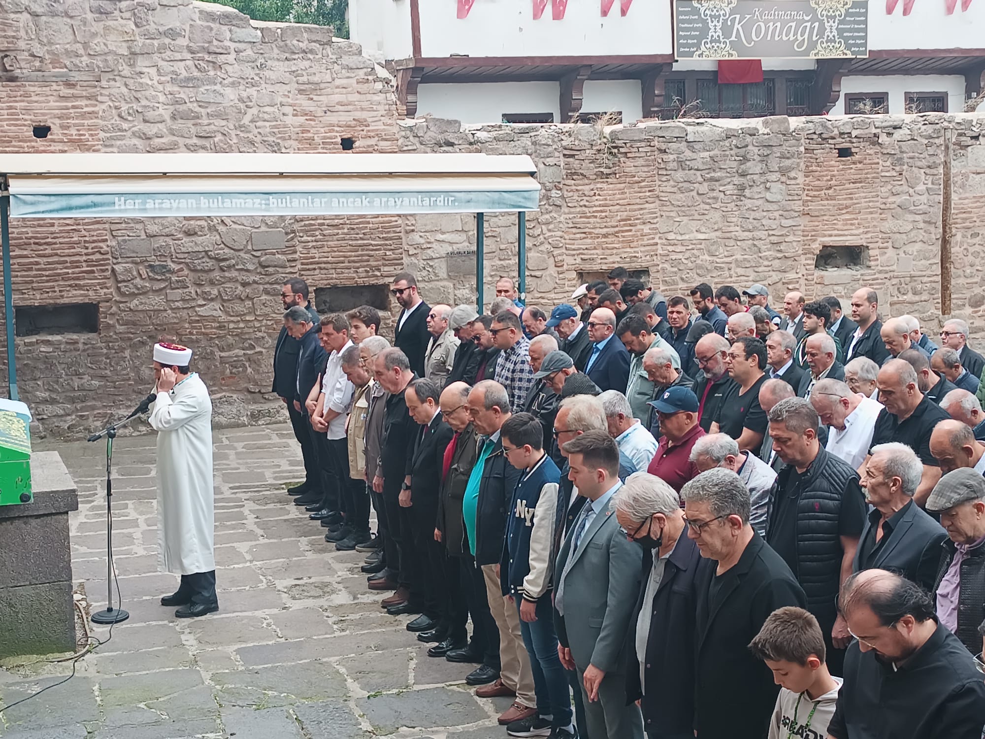 HACI BİRSEN ÖZSOY SON YOLCULUĞUNA UĞURLANDI