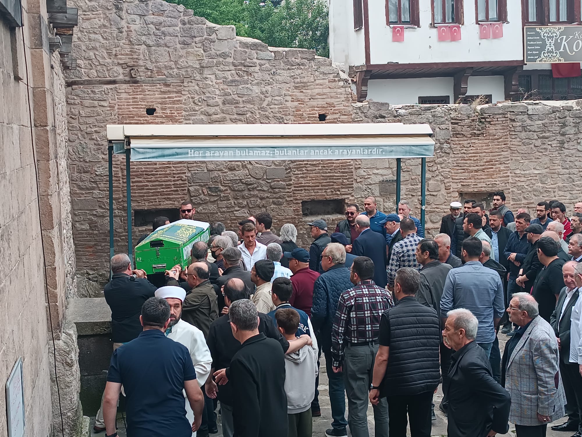 HACI BİRSEN ÖZSOY SON YOLCULUĞUNA UĞURLANDI