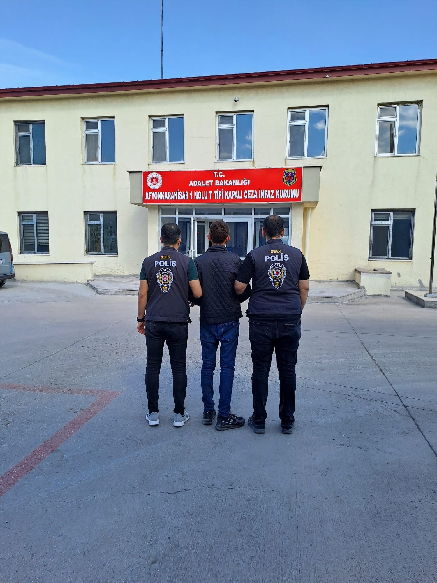 Afyonkarahisar’da Siber Dolandırıcı Yakalandı!