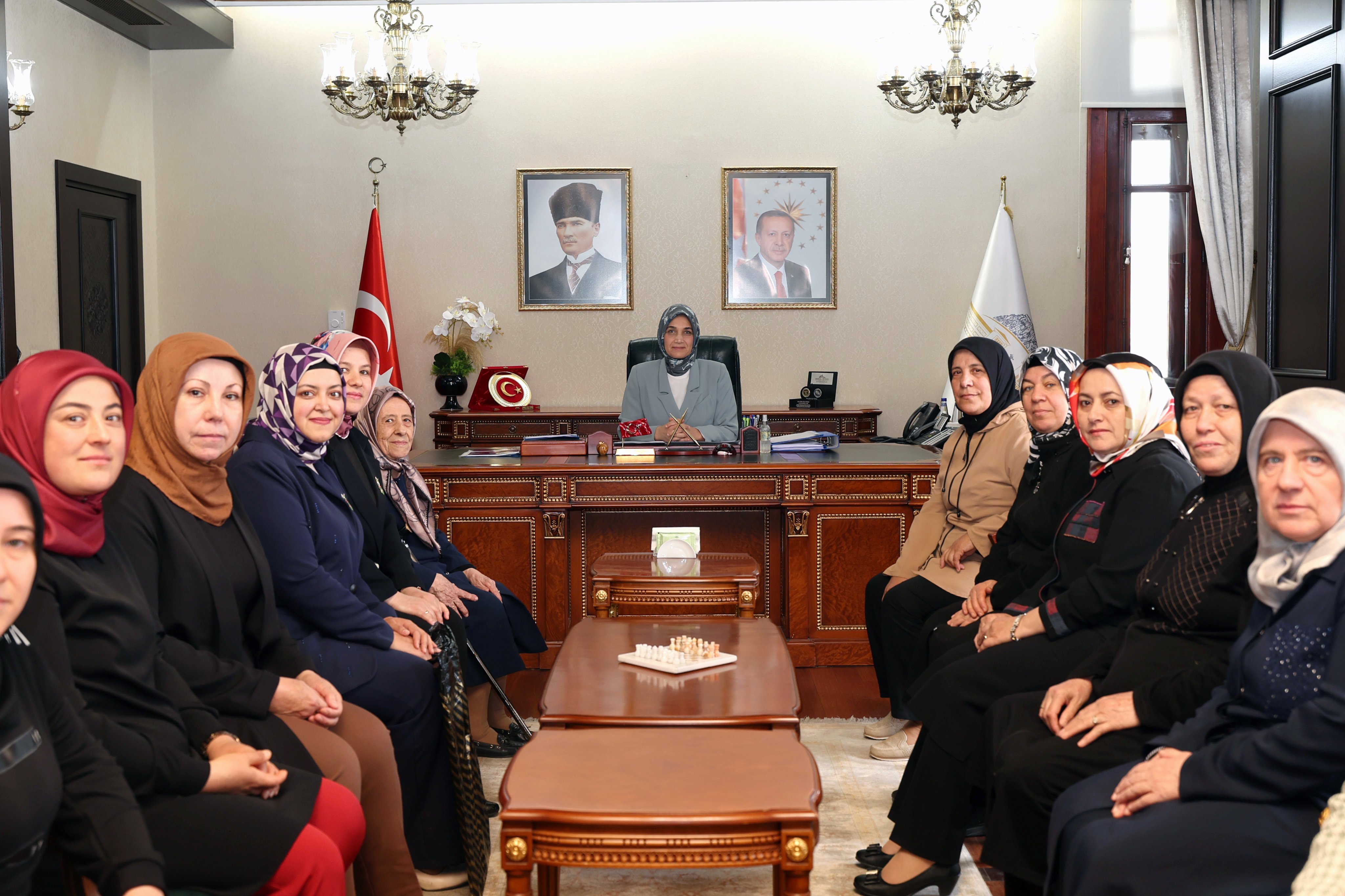 Vali Yiğitbaşı,  Şehit Ailelerini Ağırladı