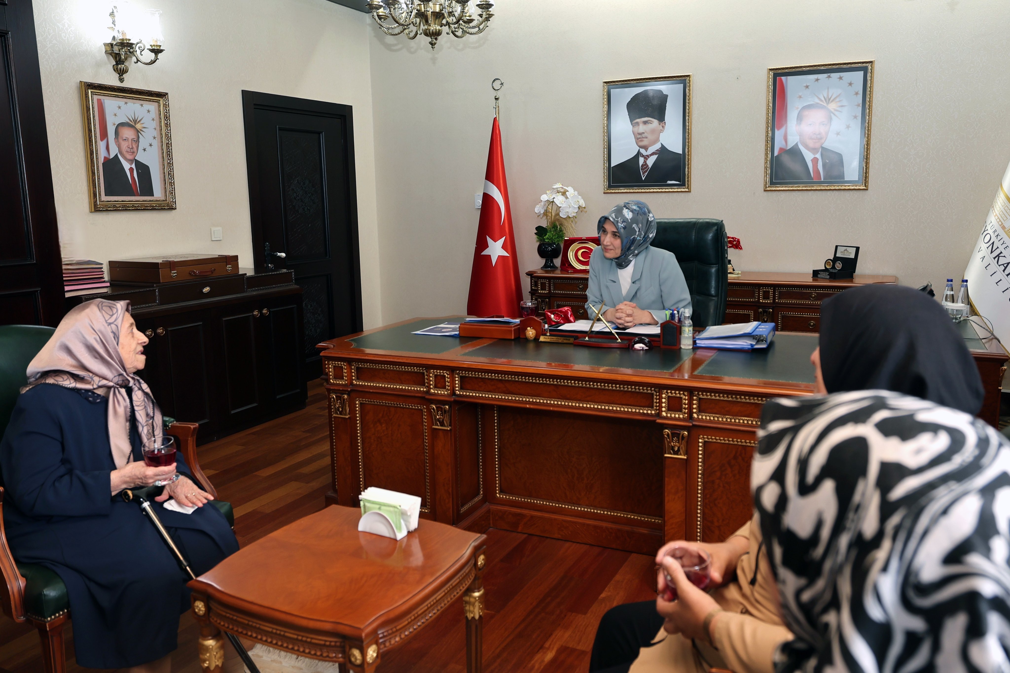 Vali Yiğitbaşı,  Şehit Ailelerini Ağırladı