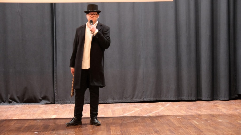 "EDEBİ KAHRAMANLAR TED SAHNESİNDE" ETKİNLİĞİNDE RENKLİ SAHNELER