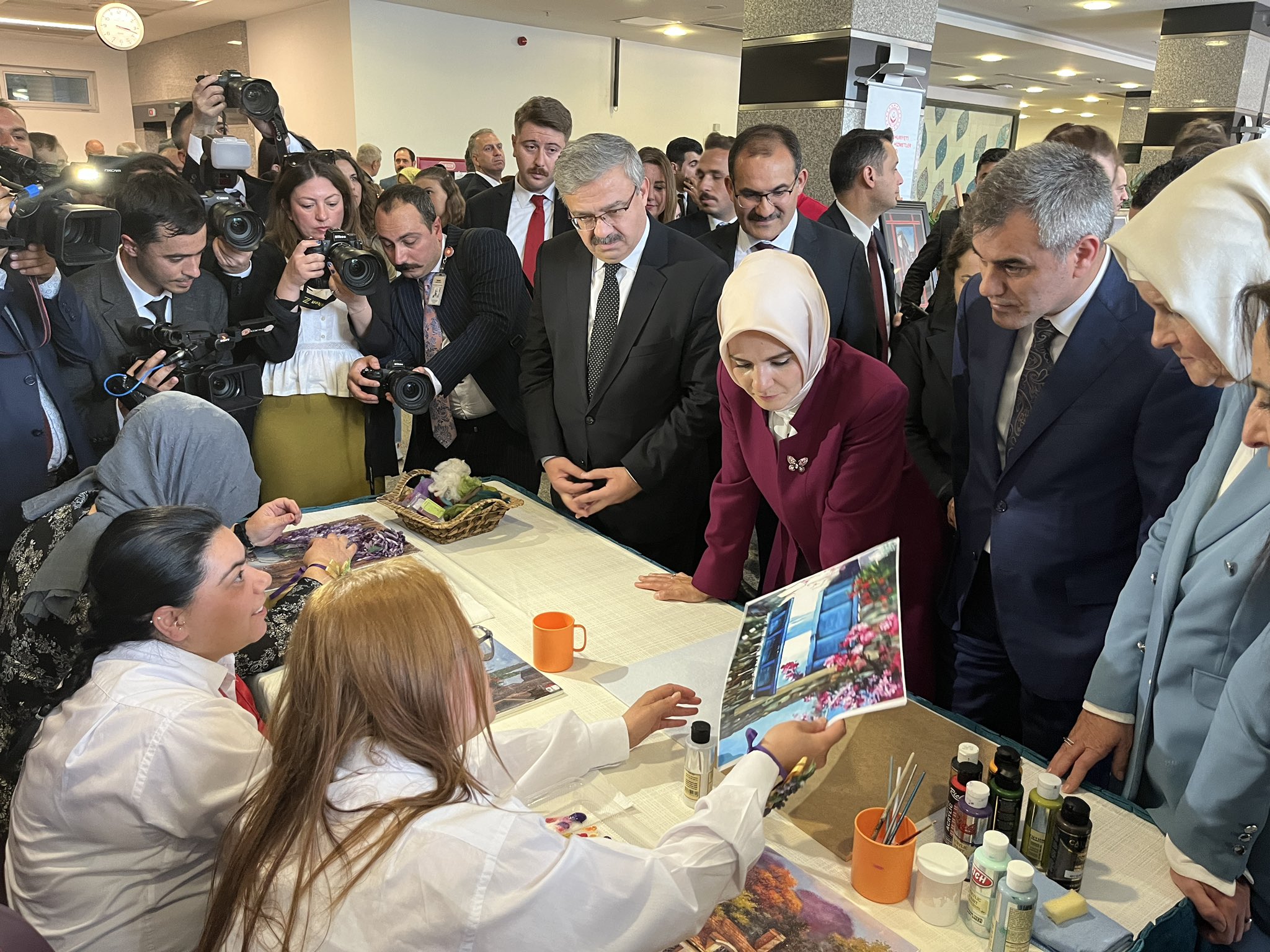 Milletvekili Yurdunuseven Engelsiz Sanat Sergisi’nin Açılışına Katıldı