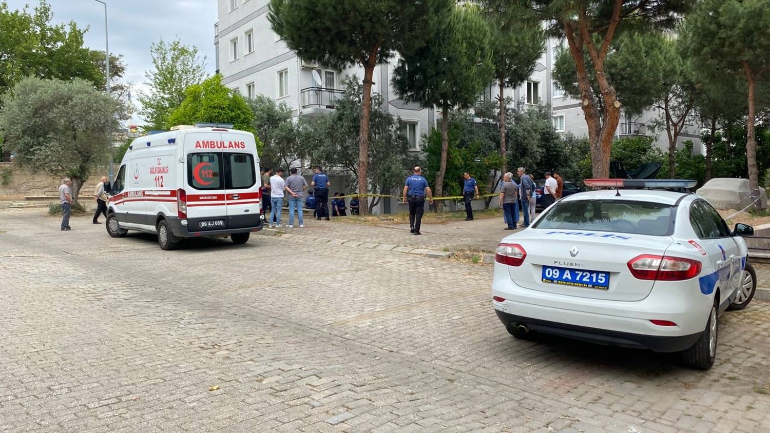 Pencereden Düşen Yaşlı Kadın Hayatını Kaybetti