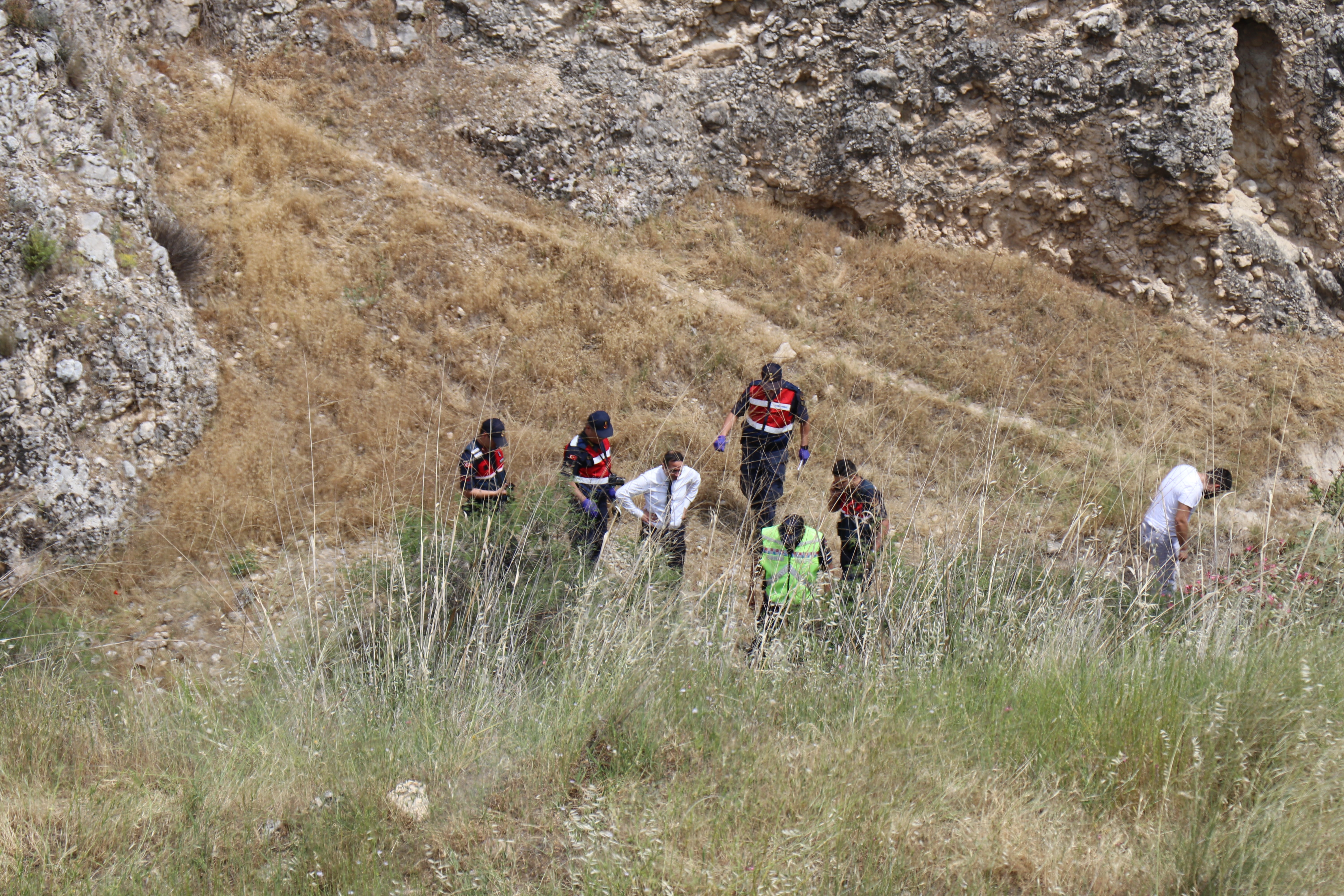 Kayıp Turist 75 Metrelik Uçurumda Ölü Bulundu
