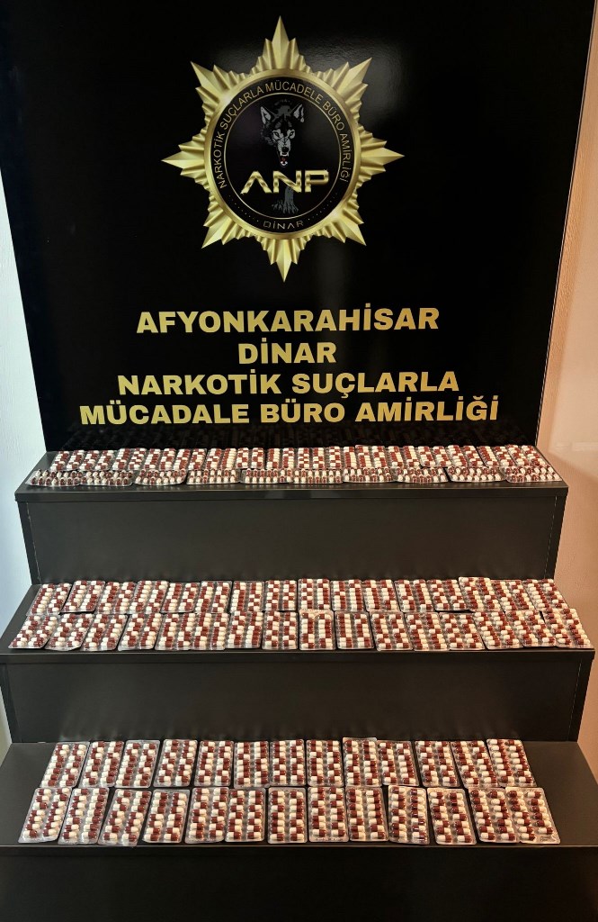 DİNAR'DA BİN 171 ADET UYUŞTURUCU HAP ELE GEÇİRİLDİ