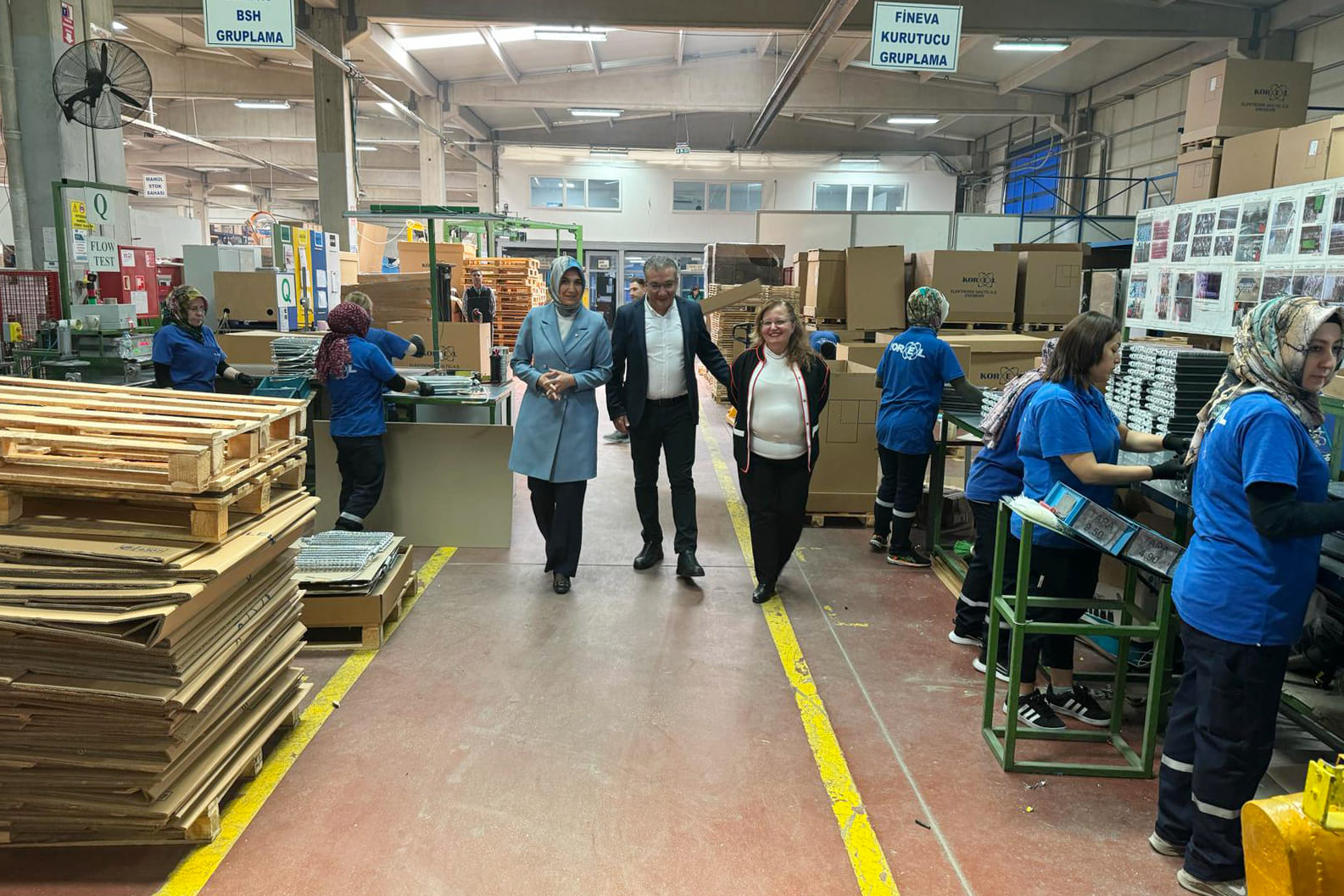 Vali Yiğitbaşı Elektronik Fabrikasını Ziyaret Etti