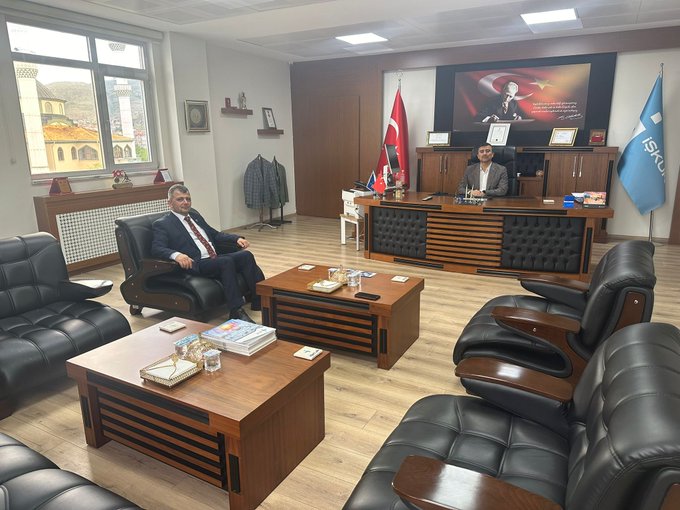 Koyuncu, İŞKUR İl Müdürü Ahmet Karakaya'yı ziyaret etti.