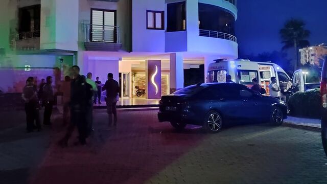 Boşanma Aşamasındaki Eşini Öldürdü: Aynı silahla intihar etti