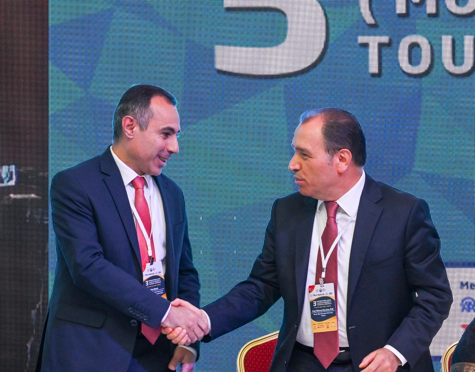 3. ULUSLARARASI HELAL (MÜSLÜMAN DOSTU) TURİZM KONGRESİ BAŞLADI