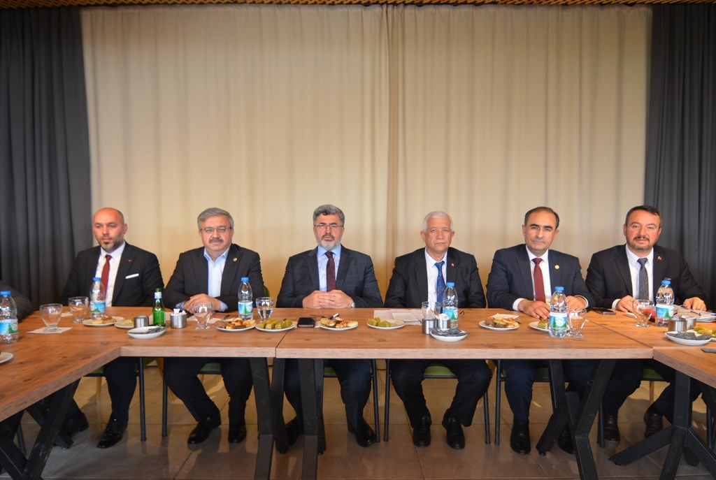 MENTEŞ BAŞKANLIĞINDA İSTİŞARE TOPLANTISI GERÇEKLEŞTİRİLDİ