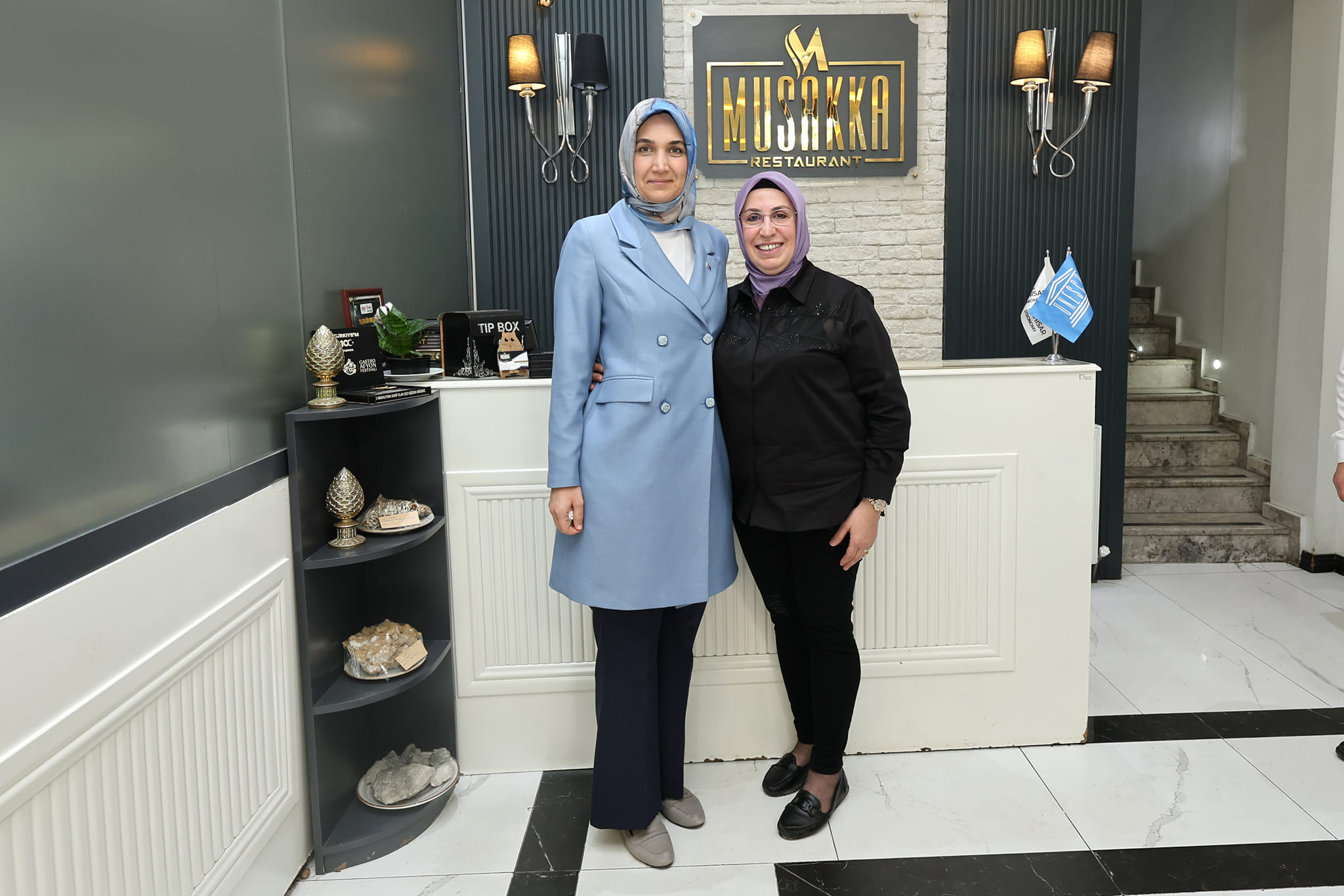 Vali  Yiğitbaşı, KOSGEB  desteği ile restoranını açan Safkurşun'u ziyaret etti
