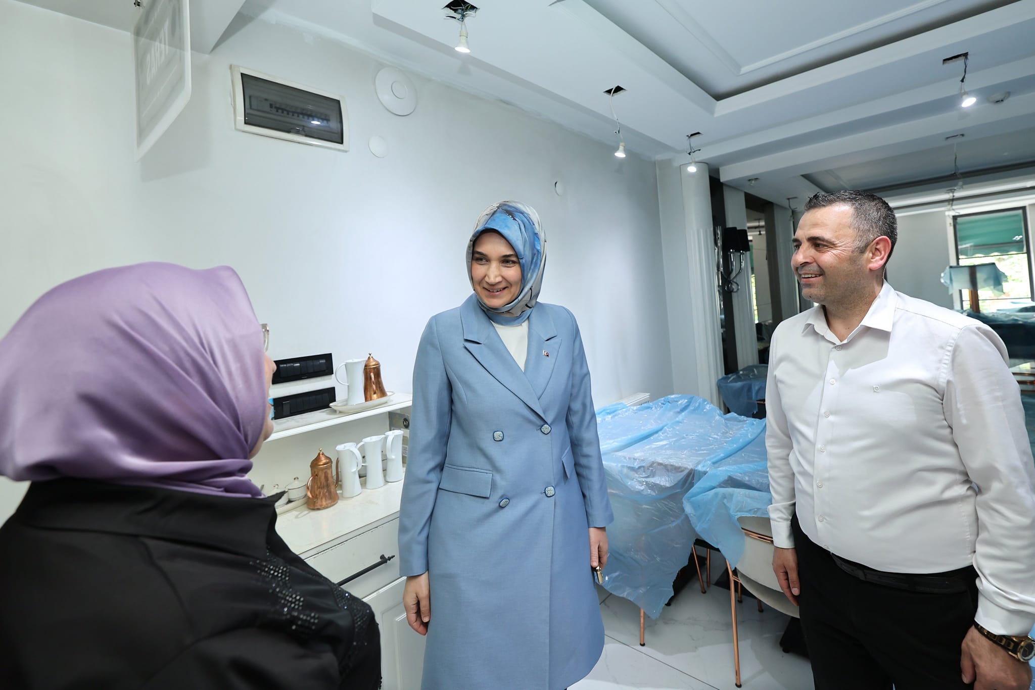 Vali  Yiğitbaşı, KOSGEB  desteği ile restoranını açan Safkurşun'u ziyaret etti