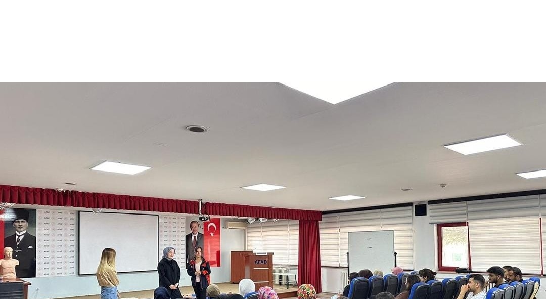 Kursiyerler Sertifikalarını Aldı. AFAD Ekipleri Eğitimlerini Sürdürüyor