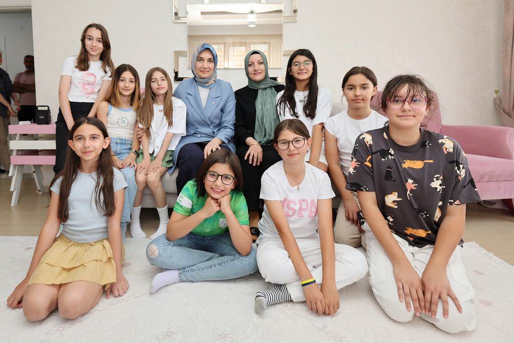 ŞEHİDİN EMANETİ İKİZLERE DOĞUM GÜNLERİNDE "VALİ YİĞİTBAŞI" SÜRPRİZİ