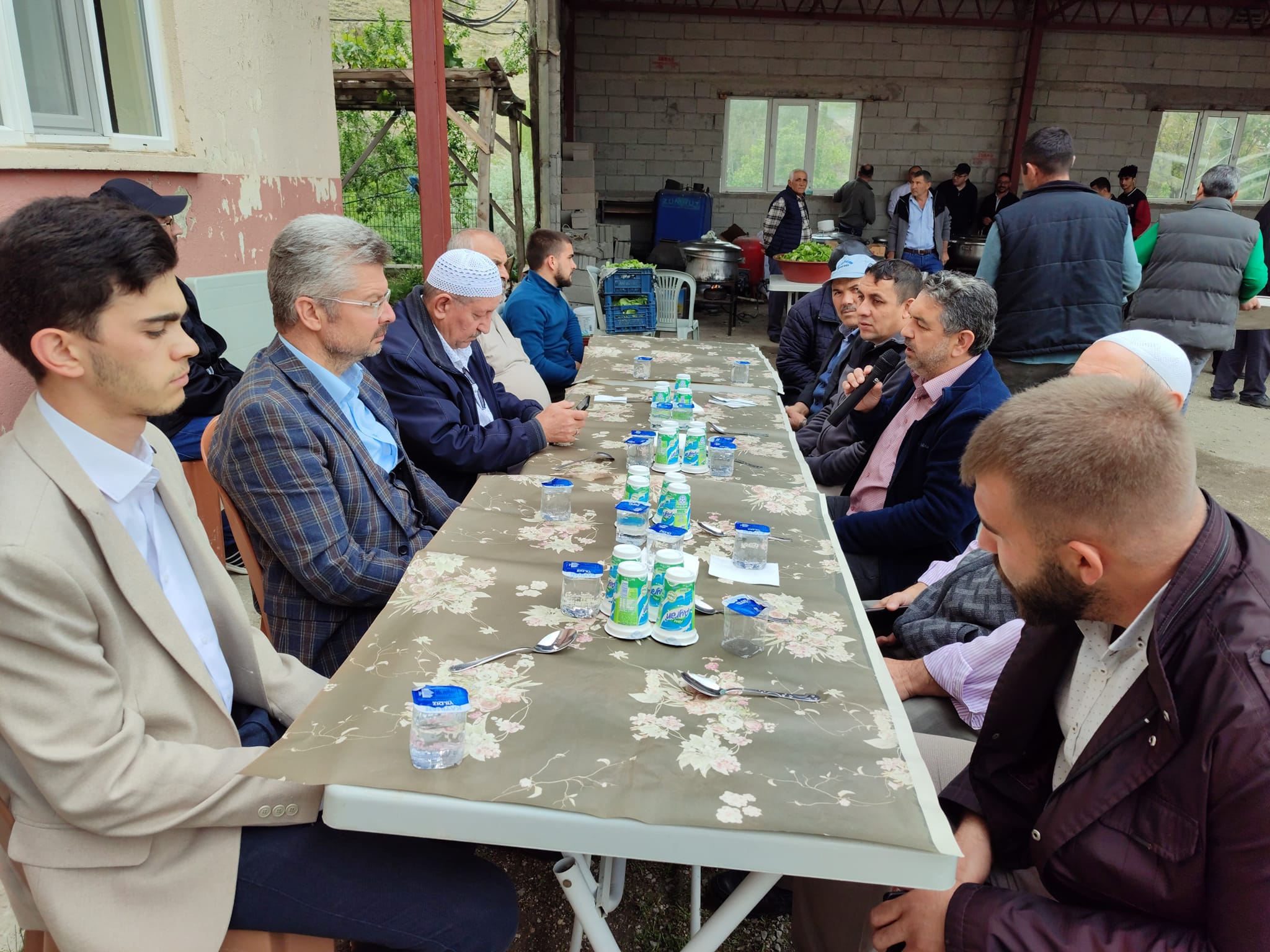 AFYONLU KÖYLÜLER YAĞMUR DUASINA  ÇIKTI