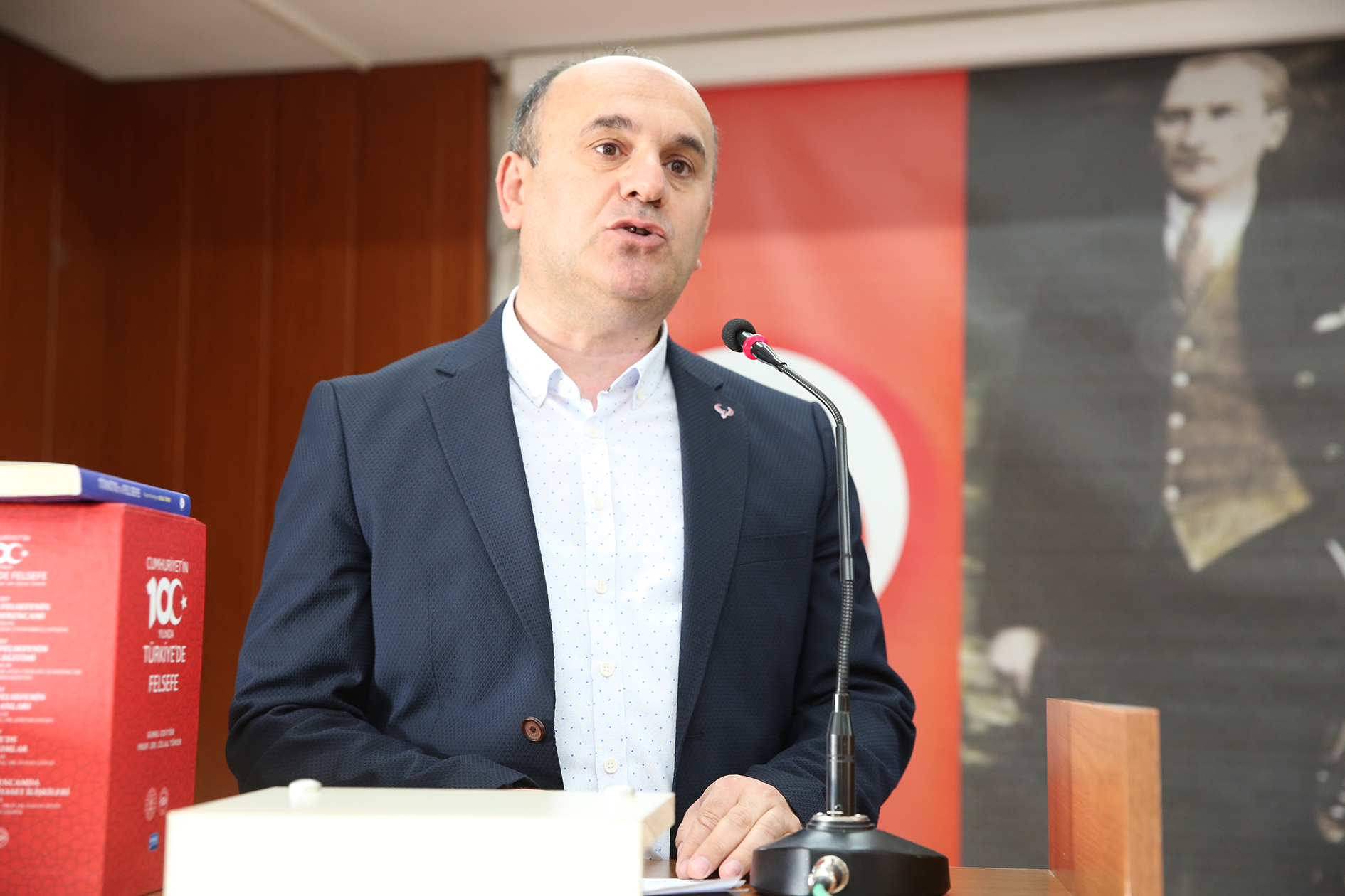 AKÜ’DE FELSEFE VE EĞİTİM KONUŞULDU