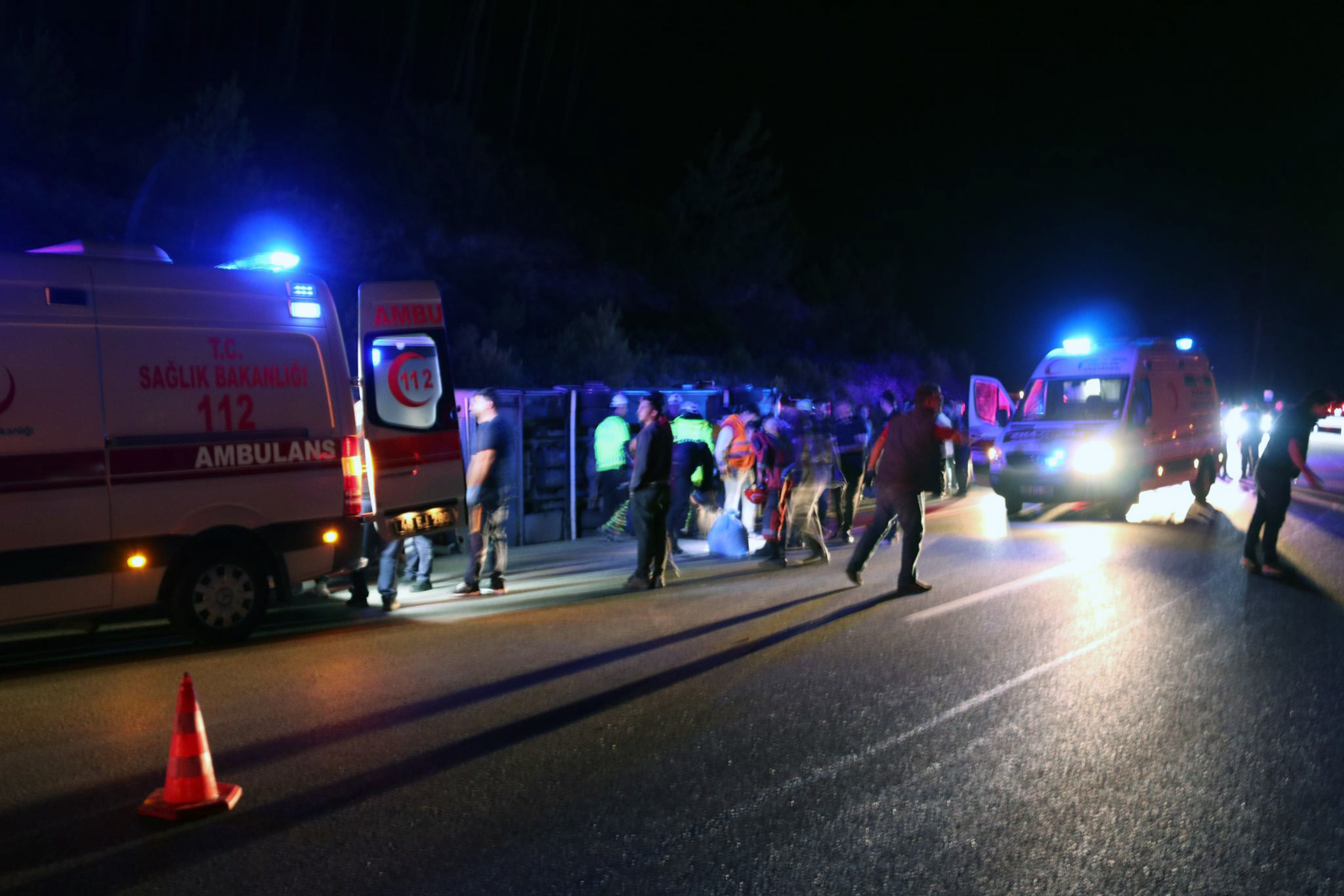 Öğrencileri Taşıyan Midibüs Şarampole Uçtu!