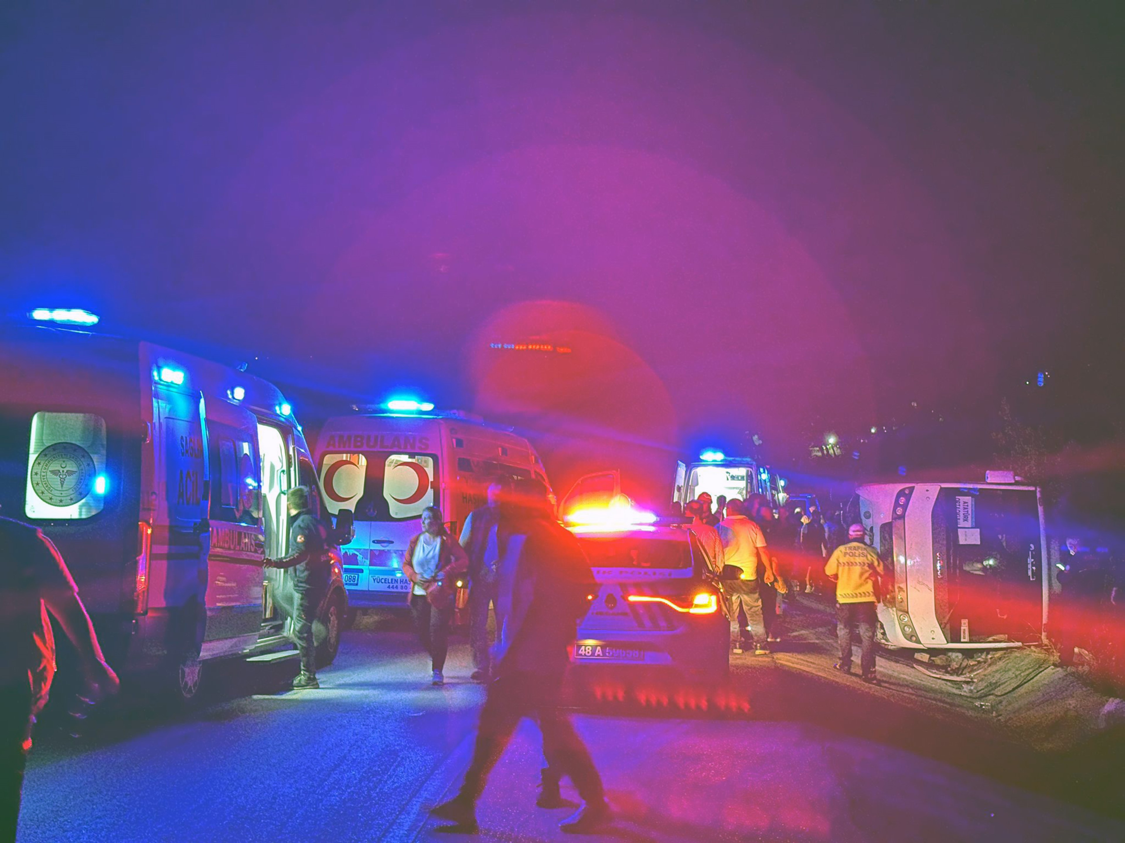 Öğrencileri Taşıyan Midibüs Şarampole Uçtu!