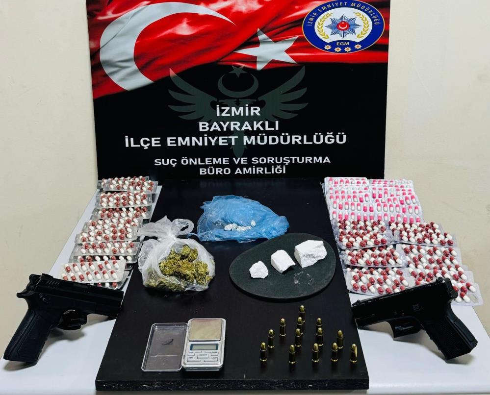 Suç Makinesi Saklandığı Kümeste Yakalandı! Evden yüklü miktarda uyuşturucu çıktı