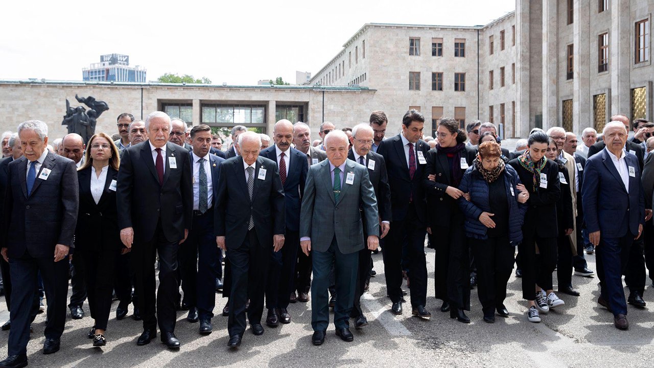 Eski Afyonkarahisar Valisi Aksoy İçin TBMM’de Tören