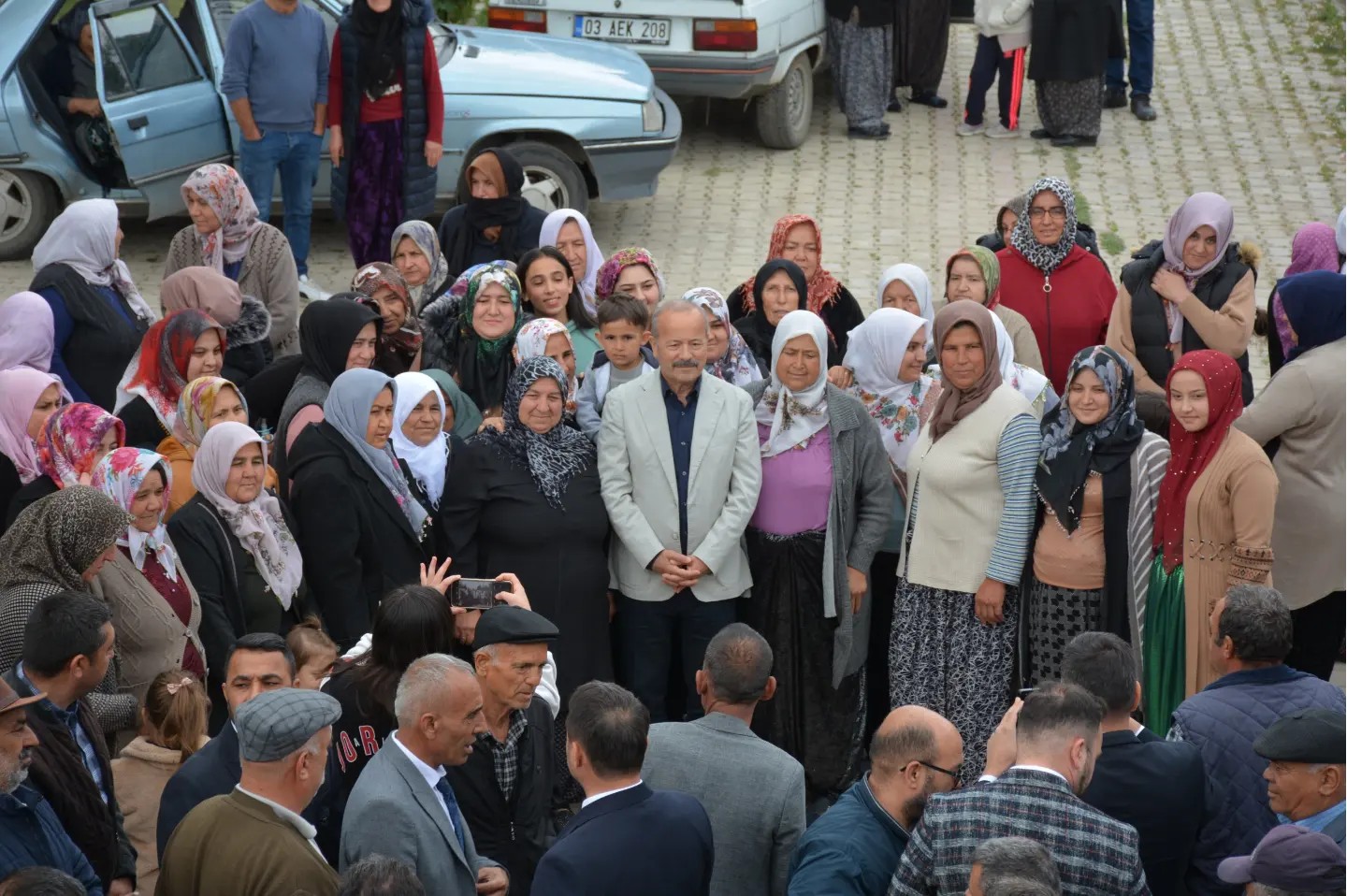 "Belediye Başkanlarımızın yanındayız"