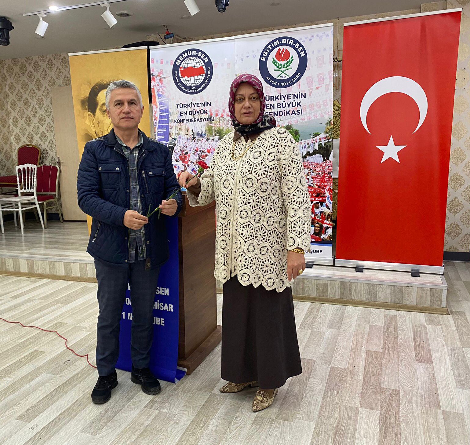 ‘Anneler Ağlarken Dünya Gülmez’