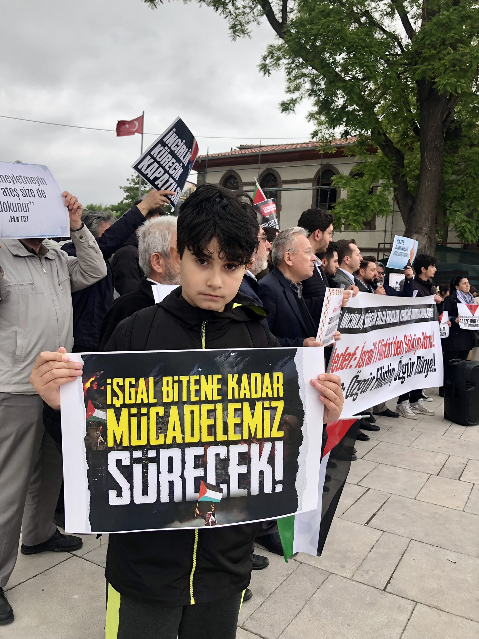 Başkan Karataş ''Direniş Diriliştir''