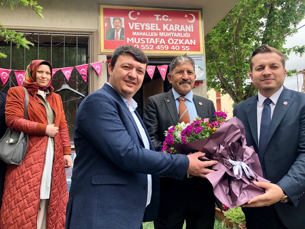 "MAHALLELERİMİZİN KRONİK SORUNLARI İSTİŞARE İLE ÇÖZÜLMELİ"