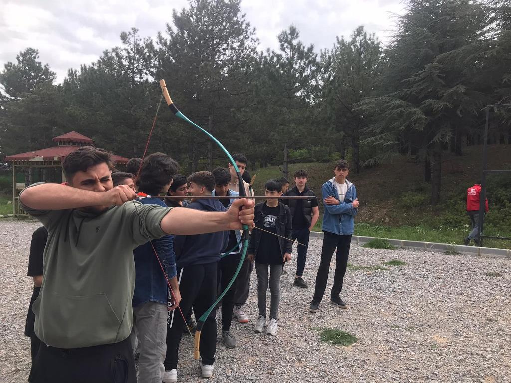 GENÇLİK KAMPINDA 192 GENÇ BİR ARAYA GELDİ