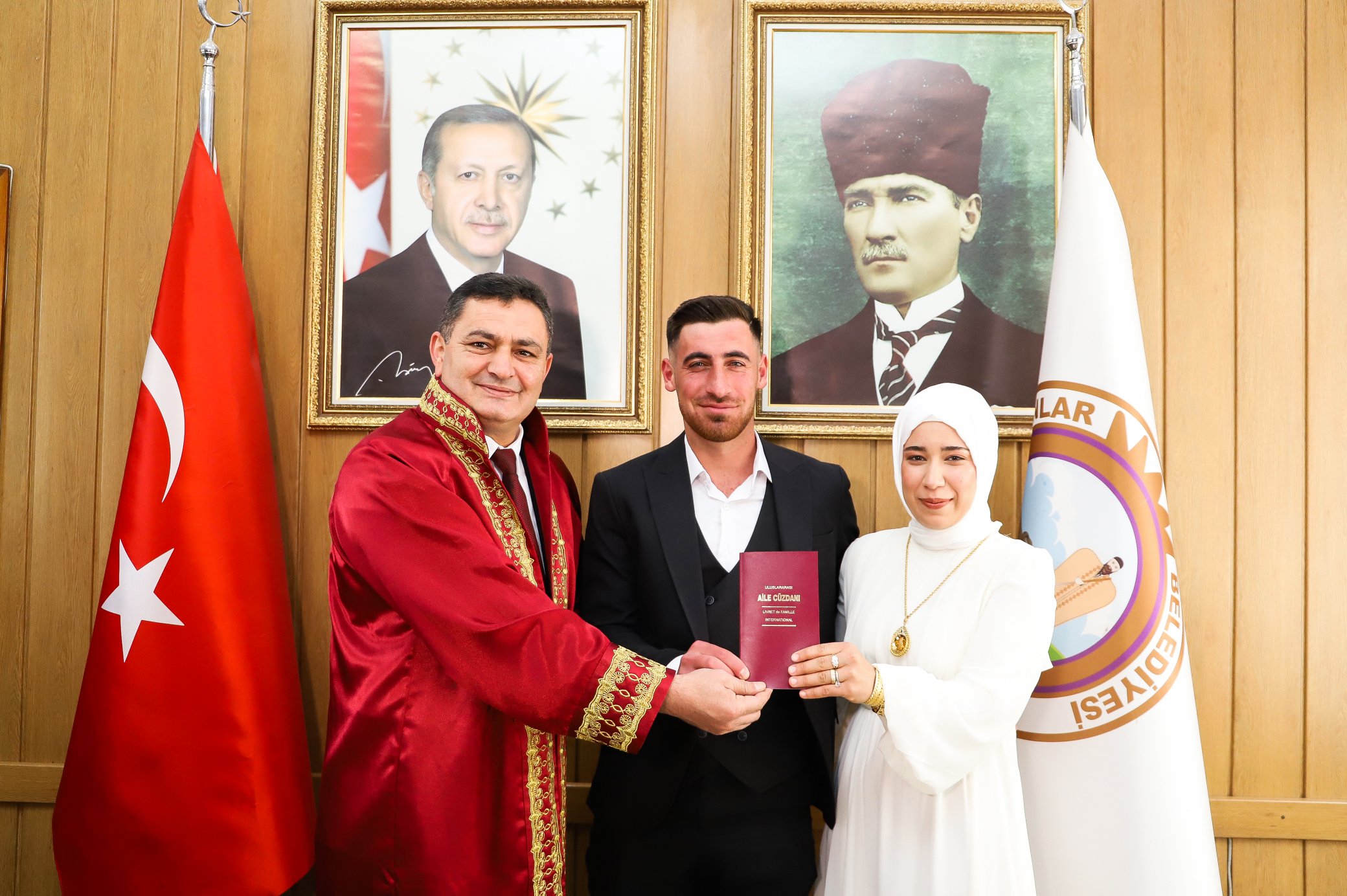 Başkan Altuntaş Genç Çiftin Nikahlarını Kıydı Mutluluklarına Ortak Oldu