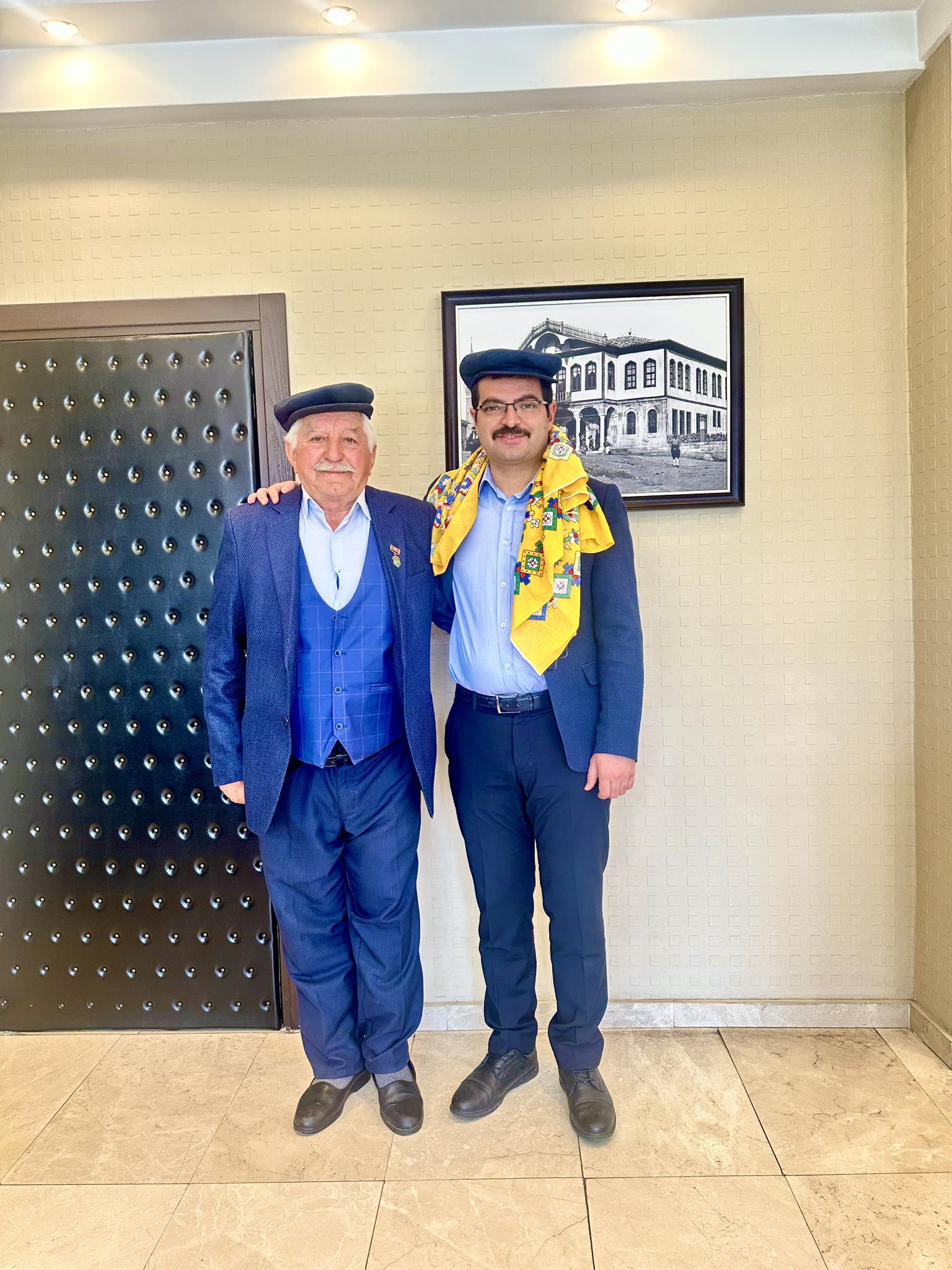 Kaymakam Han'dan Anlamlı Paylaşım Şehitlerin Emanetlerine Gözü Gibi Sahip Çıkıyor