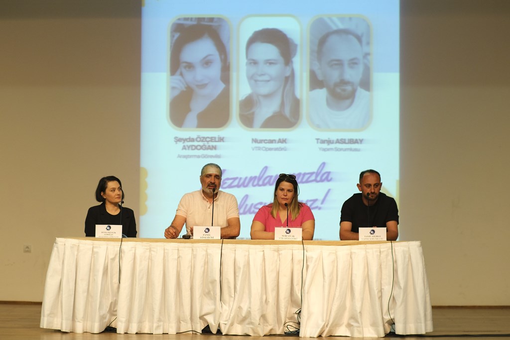 GSF MEZUNLARI, ÜÇ AYRI PANELDE ÖĞRENCİLERLE BULUŞTU