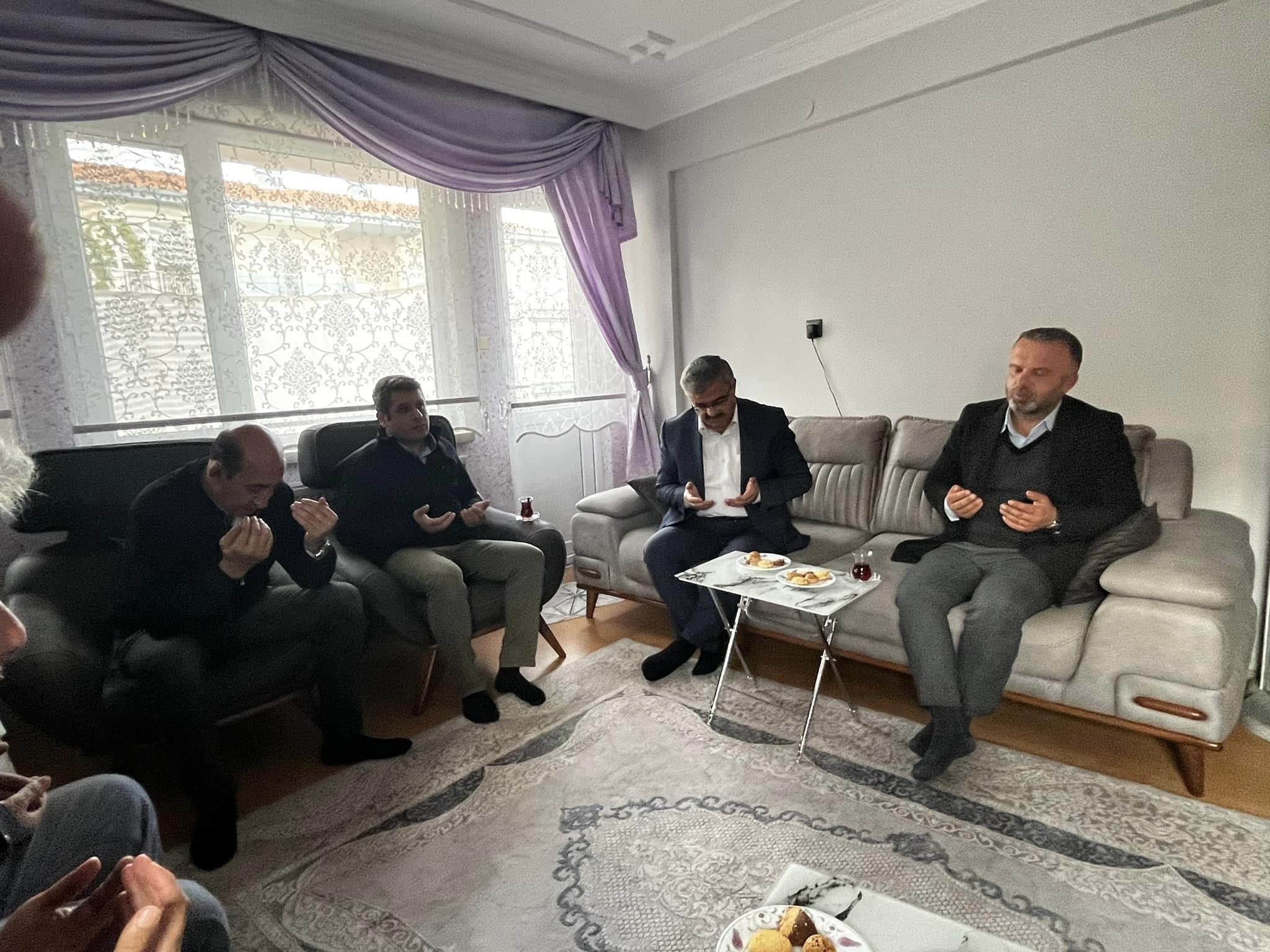 YURDUNUSEVEN'DEN AKSOY AİLESİNE TAZİYE ZİYARETİ