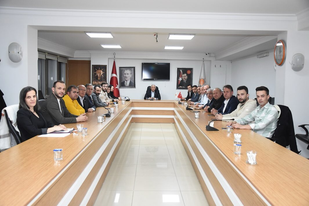 AK Parti'de Haftalık Toplantı Gerçekleştirildi