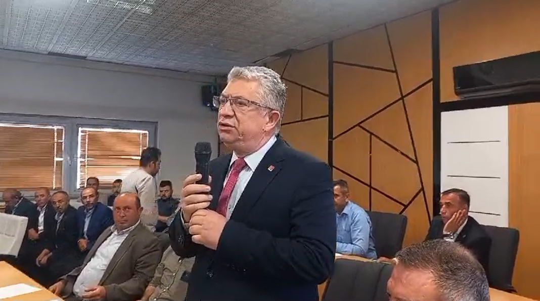 CHP'li Demirkırkan'dan Tepki: Toplantının Ortasında Salonu terk etti