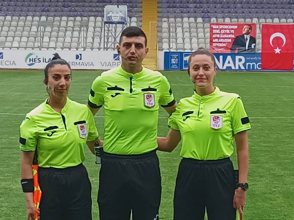 AFYONLU HAKEMLER ŞAMPİYONADA GÖZ DOLDURDU