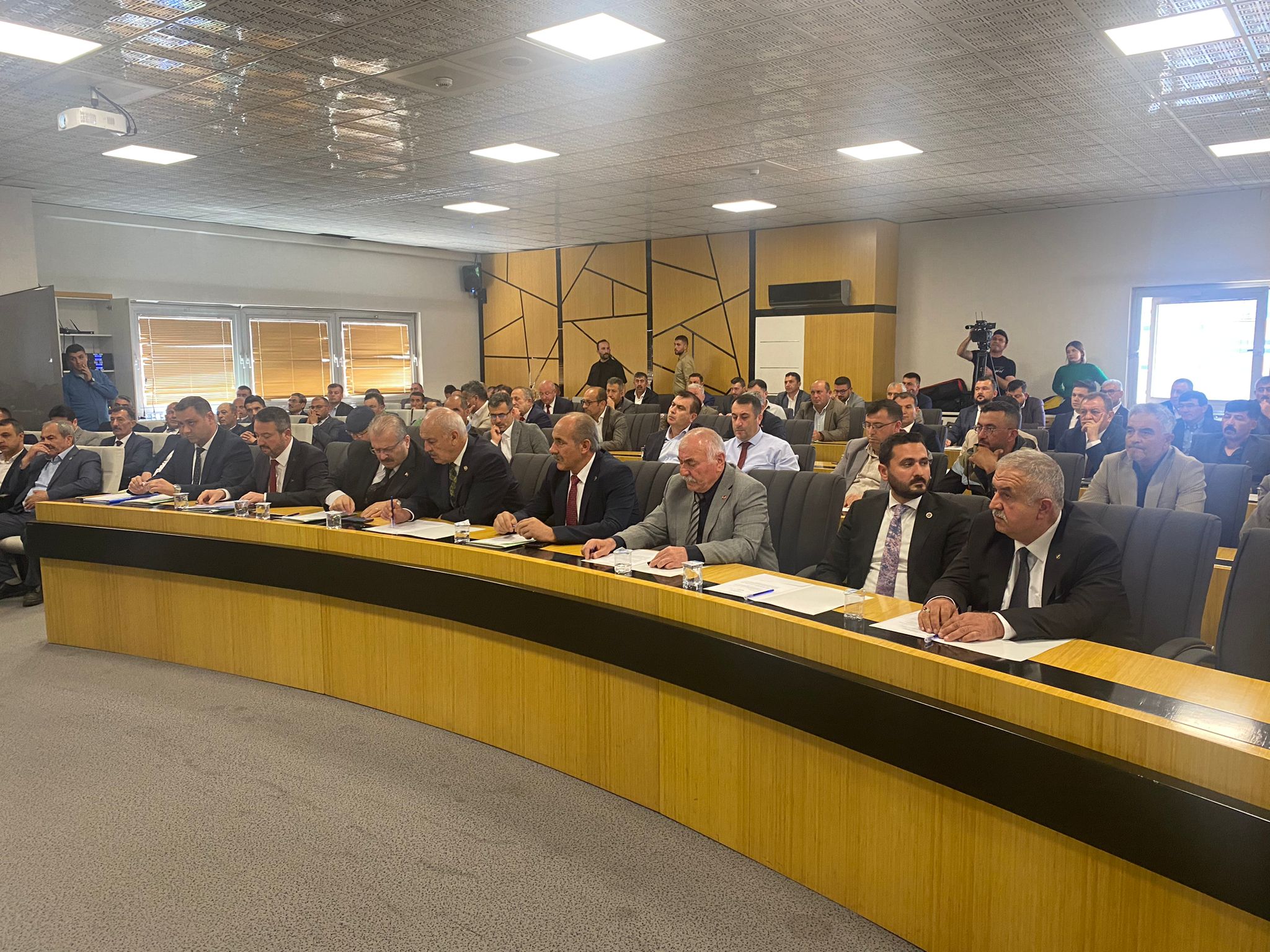 Çevre Hizmetleri Birliği'nde Seçim: Tek Aday Adnan Öztaş Birlik Başkanı Seçildi