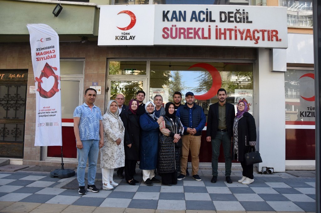 AK PARTİ İL TEŞKİLATI KAN BAĞIŞINDA BULUNDU