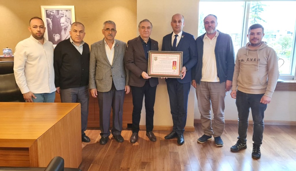 İŞ İNSANI ARABACI'YA EN ANLAMLI BELGE