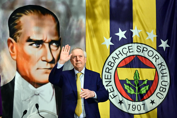 Aziz Yıldırım Fenerbahçe'de Başkanlık Adaylığını Açıkladı!