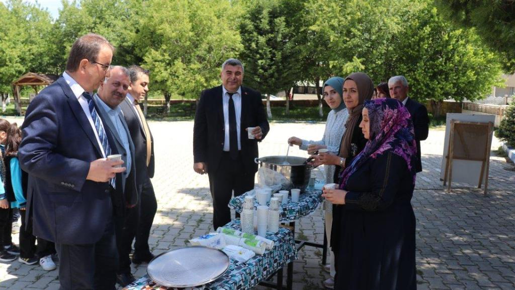 BARDAKTA ÇORBA PROJESİ YÜREKLERİ ISITMAYA DEVAM EDİYOR