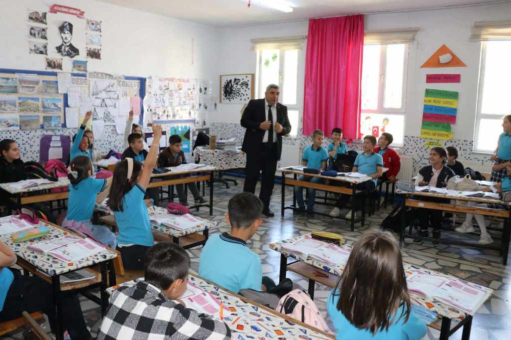 BARDAKTA ÇORBA PROJESİ YÜREKLERİ ISITMAYA DEVAM EDİYOR