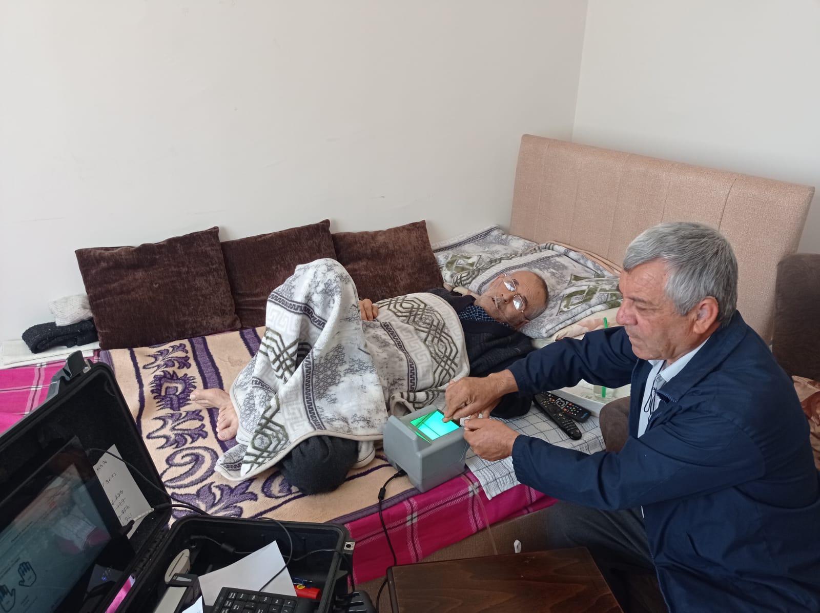 AFYON İL NÜFUS VE VATANDAŞLIK MÜDÜRLÜĞÜ, AFYONLULARIN YANINDA