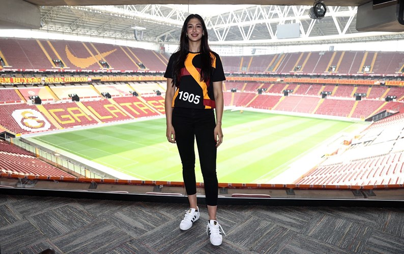 GALATASARAY'DA BİR YILLIK SÖZLEŞME TAMAM