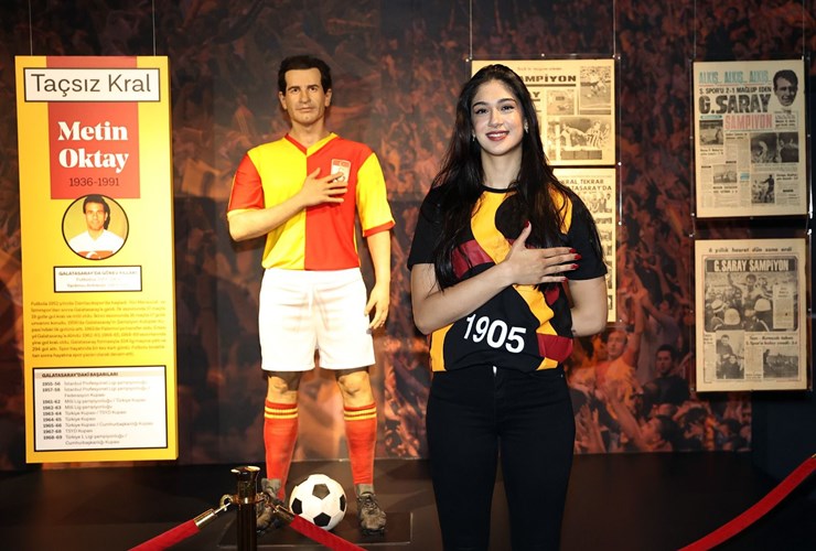 GALATASARAY'DA BİR YILLIK SÖZLEŞME TAMAM