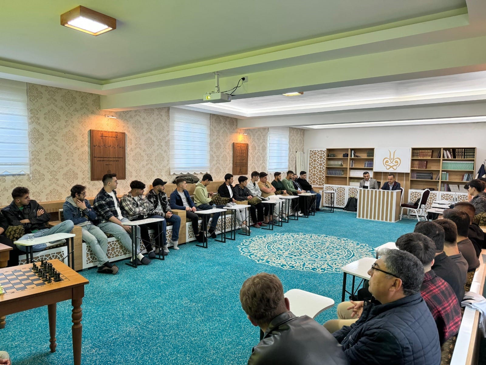 Emirdağ’da ‘Çanakkale Destanı’ semineri: Seminerde savaşın Türk tarihindeki önemine dikkat çekildi