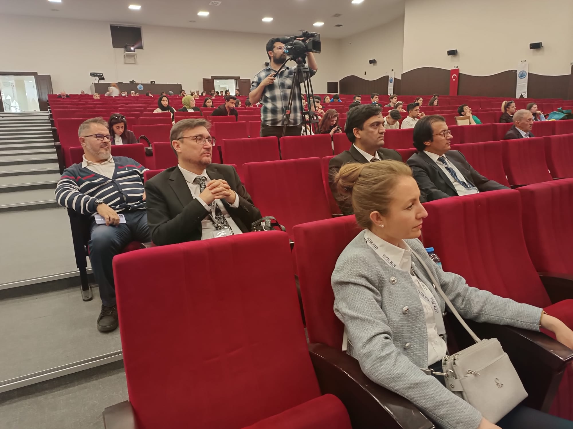 Artuk Aviation Kurucusu Önder Artuk Kongrede Gençlere İlham Verdi: '2028'de Türkiye'nin İlk 500 Şirketi Arasında Olmayı Hedefliyoruz!'