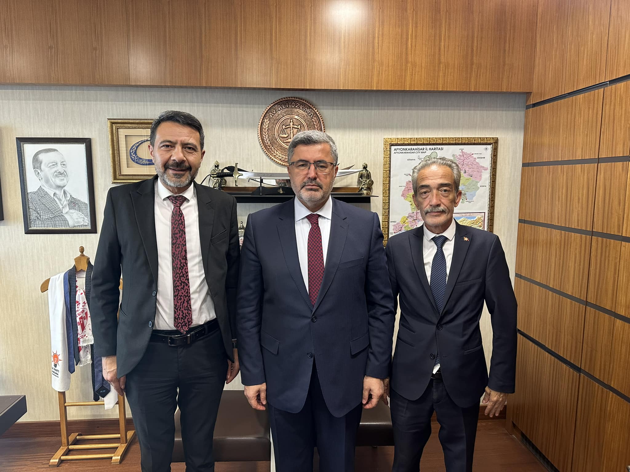 ÖZKAYA BAŞKANLARI TBMM'DE MİSAFİR ETTİ