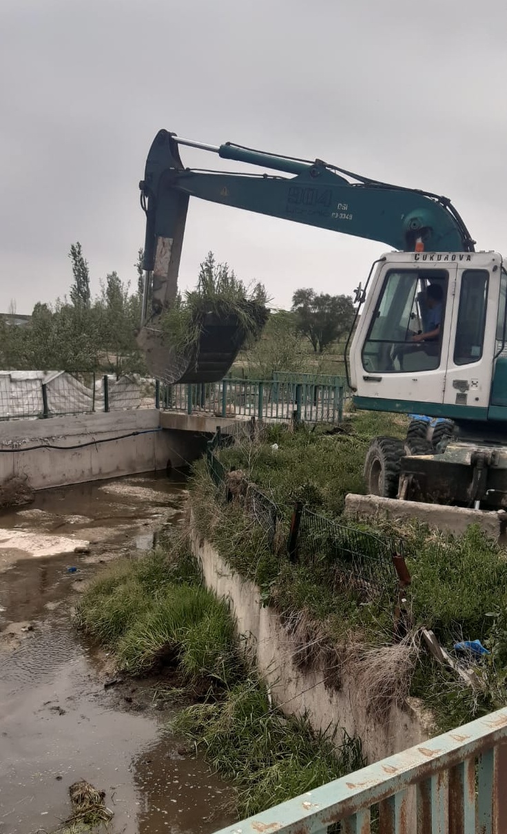 DSİ Ekiplerinin Temizlik Çalışmaları Sürüyor: Ekipler Akarçay, Sandıklı ve Döğer’de temizlik çalışmaları yaptı